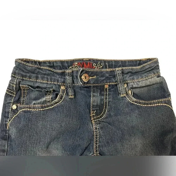 YMI Girls Blue Denim Shorts Sz 10 Bermuda Length Embroidered Button Flap Pockets - Picture 2 of 11